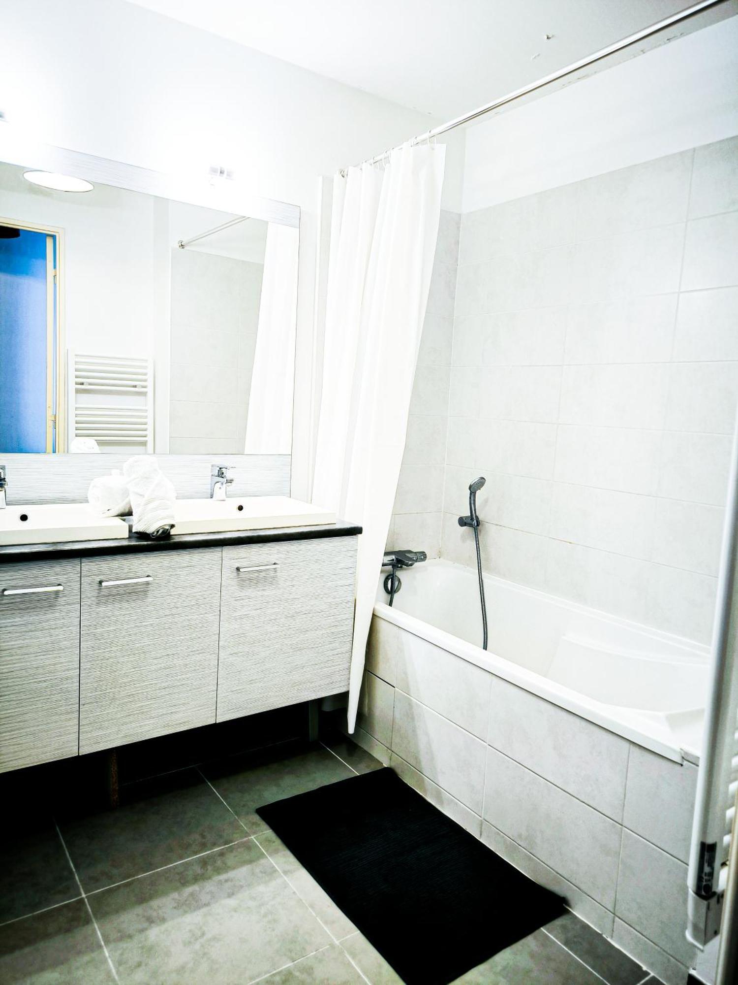 L'Instant Aixois T3 Situe A Aix La Duranne Apartamento Aix-en-Provence Exterior foto